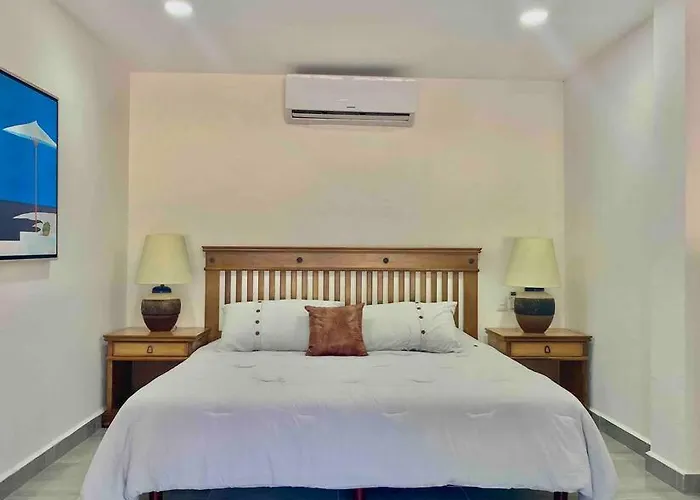5th Av Close To The Ado Ferry & Mall * Playa del Carmen